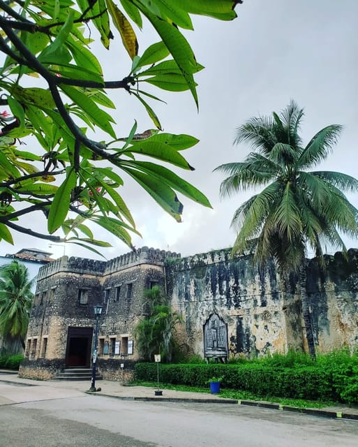 Zanzibar: Spice Farm and Stone Town Guided Tour with Lunch