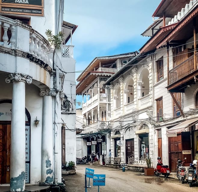 Zanzibar: Spice Farm and Stone Town Guided Tour with Lunch