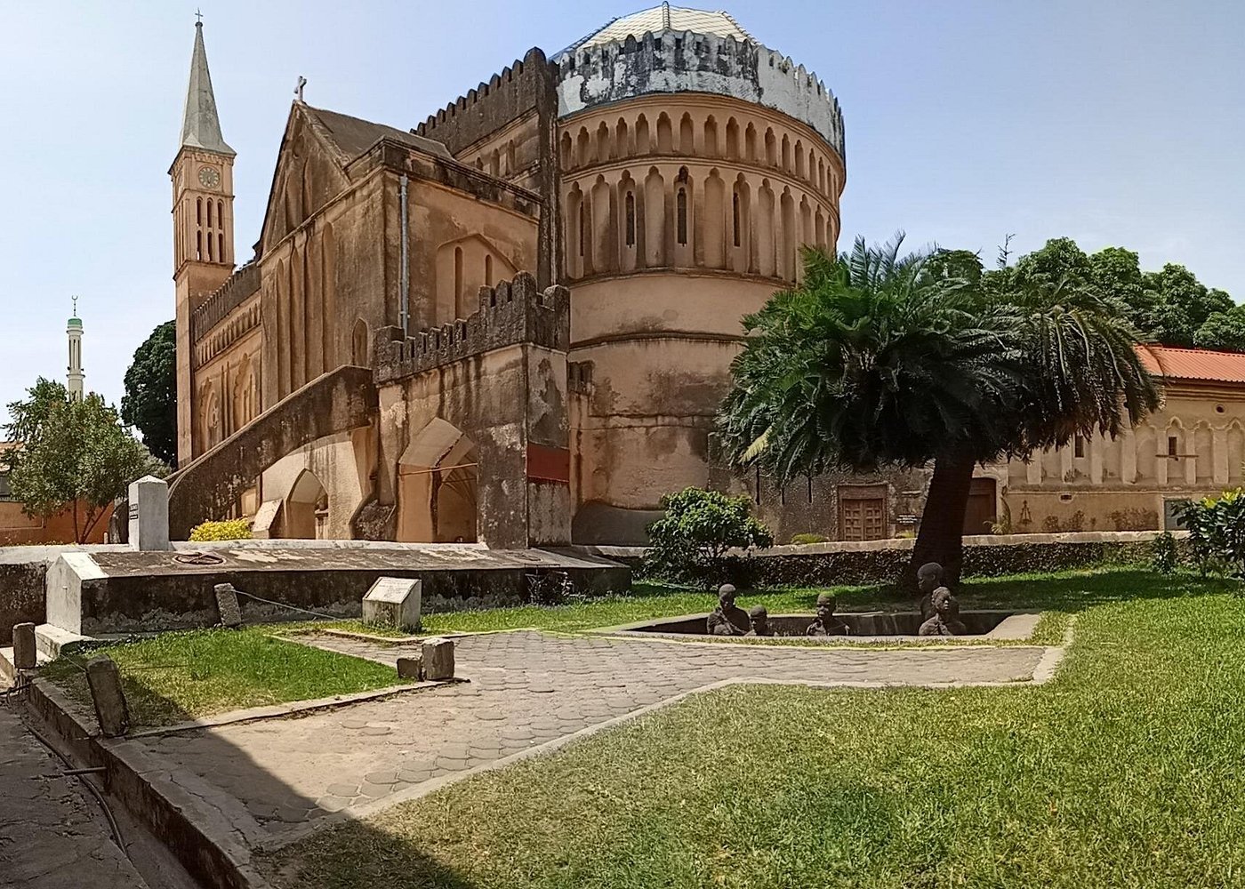 Zanzibar: Stone Town and Spice Farm Guided Walking Tour