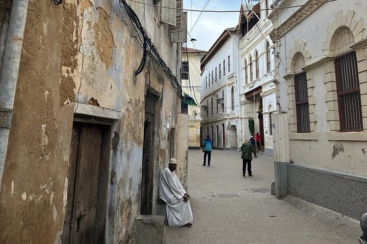 Zanzibar: Stone Town Private Tour to Iconic Sites and Markets