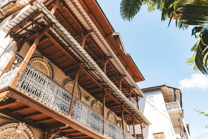 Zanzibar: Stone Town Walking Tour with Guide and Hotel Pickup