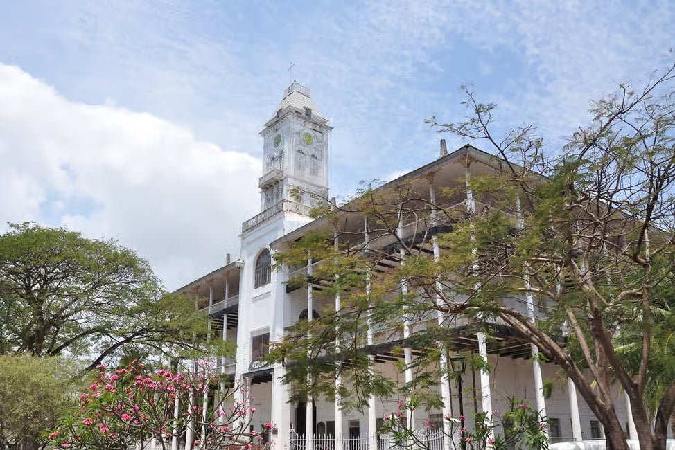 Zanzibar: Stone Town Walking Tour with Guide and Hotel Pickup