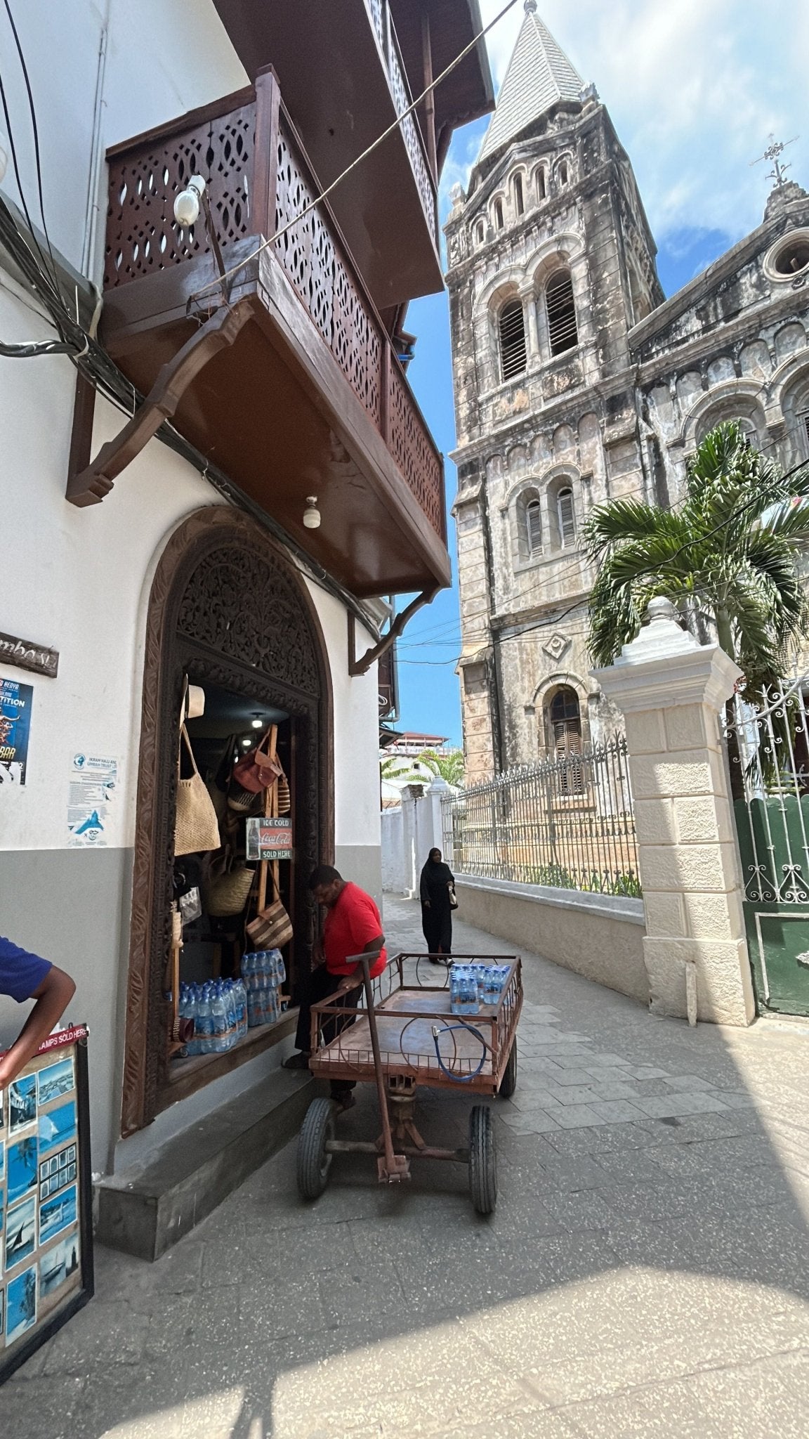 Zanzibar: Stone Town Walking Tour with Lunch and a Local Guide