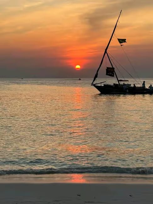 Zanzibar: Sunset Dhow Cruise at Nungwi Beach with Snacks
