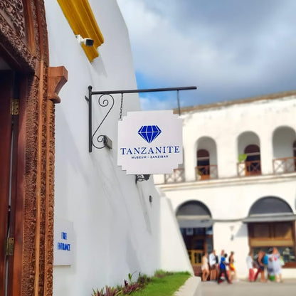 Zanzibar: Tanzanite Museum Tour with Jewelry Shop Visit