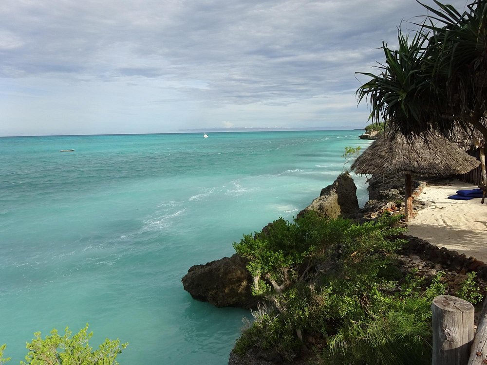 Zanzibar: Transparent Kayak Tour with Drone Photos