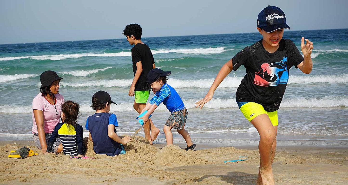 Doha : utilisation d'une journée dans un camp dans le désert, safari en option, sandboard et balade à dos de chameau