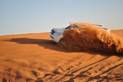 Dubai: safári 4x4 no deserto, passeio de camelo, quadriciclo e sandboard