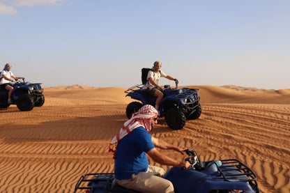 Dubai: safári 4x4 no deserto, passeio de camelo, quadriciclo e sandboard
