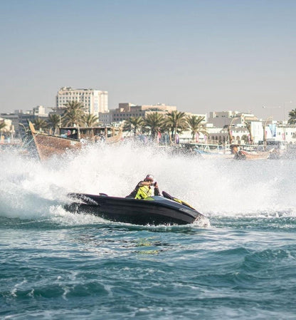Doha: Giro in Moto d'Acqua con Prelievo dall'Hotel