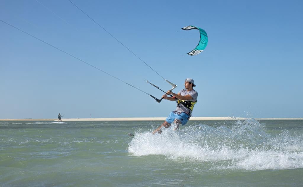Doha: Kitesurfing Zero to Hero!