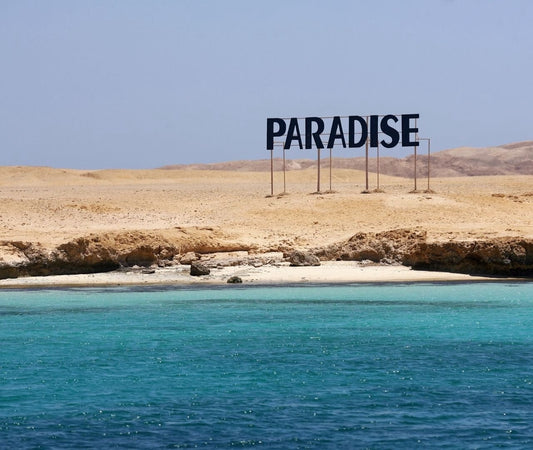 Hurghada: wycieczka na rajską wyspę z 2 przystankami na snorkeling i lunchem