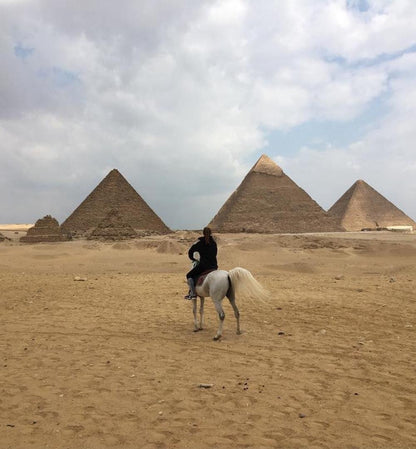 Cairo: Experimentați călărie de către Piramidele din Giza