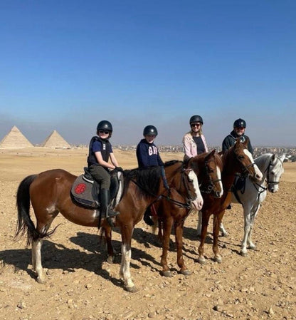 Cairo: Experimentați călărie de către Piramidele din Giza