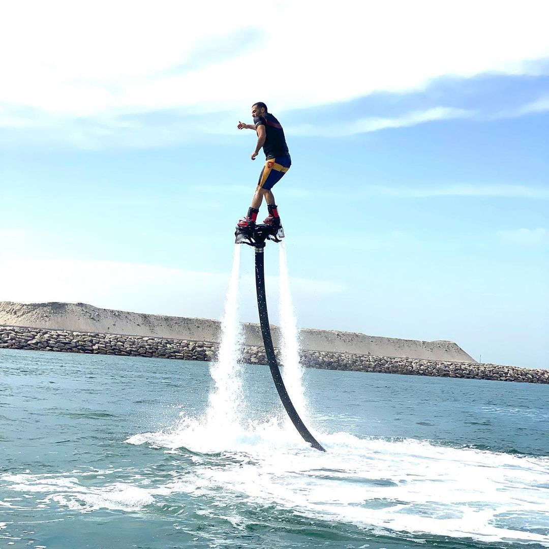 Dubai: 30-Minute Flyboard with Burj Al Arab Views