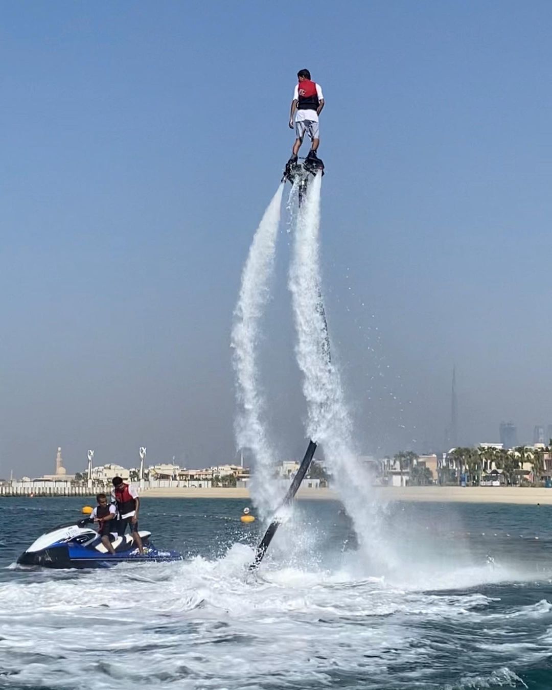 Dubaï : expérience combinée jet ski et flyboard à Dubaï