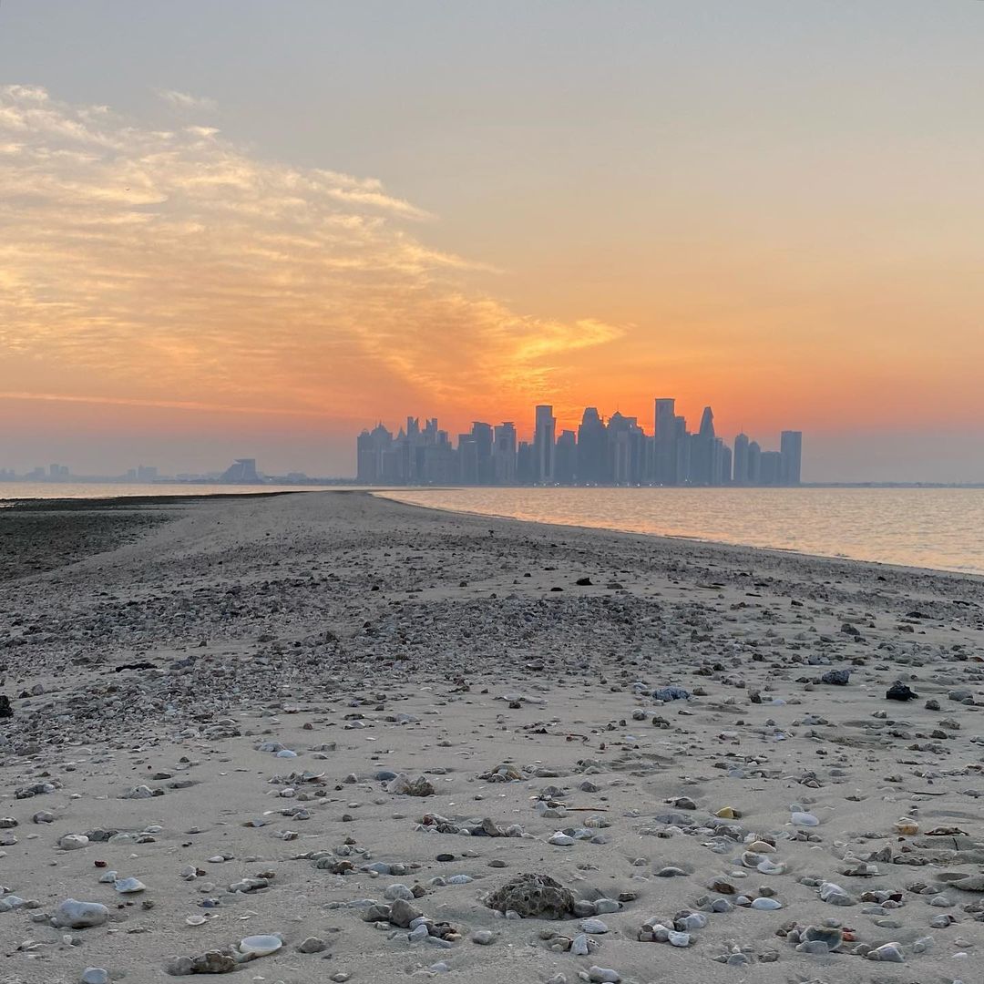 Doha: Rejs łodzią o zachodzie słońca i nocą wzdłuż Corniche w Doha