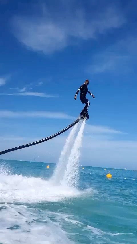 Dubai: 30-Minute Flyboard with Burj Al Arab Views