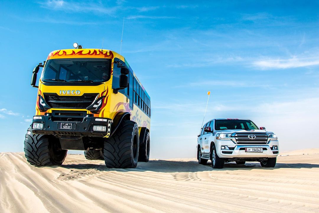 Doha: Monsterbus-Tour in der Sealine-Wüste