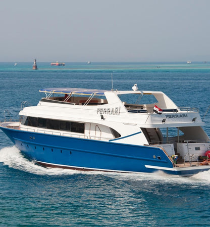 Hurghada: Snorkling 6 i 1 yachttur med buffélunsj