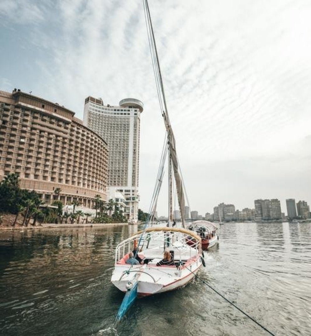 Cairo: Excursão às Pirâmides de Gizé e Esfinge com Passeio de Veleiro Felucca no Rio Nilo