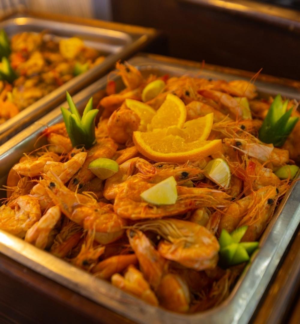 Hurghada: Luxus-VIP-Yachtausflug zur Orange Bay mit Mittagessen