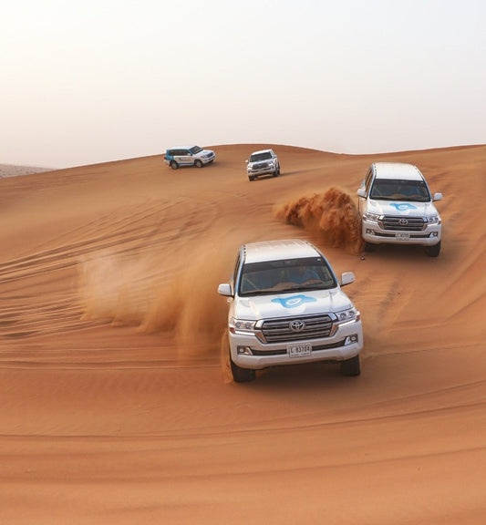 Dubaj: wieczorne safari po pustyni i przejażdżka na wielbłądzie z grillem w obozie Al Khayma