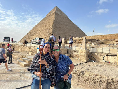 Giza en un día: visita a las pirámides de Giza, la Esfinge, Saqqara y GEM