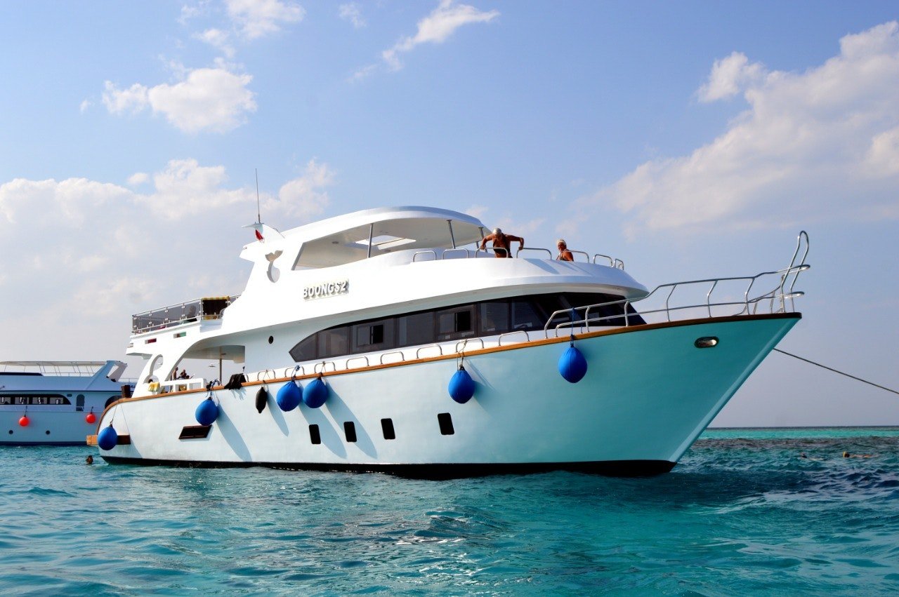 El Gouna: Private Full Day Boat Trip to Bayoud