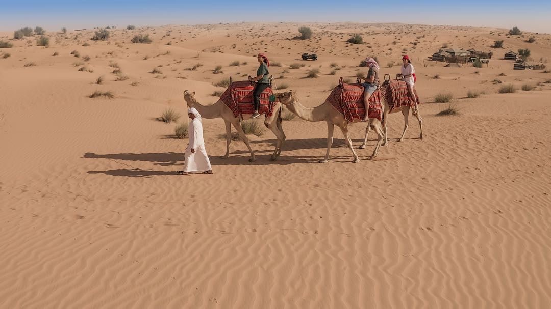 Dubai: Bedouin Desert Safari with Traditional Breakfast