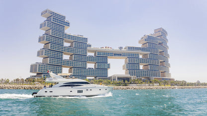 Dubai: excursão pela costa do iate de luxo ao pôr do sol no Burj com churrasco ao vivo
