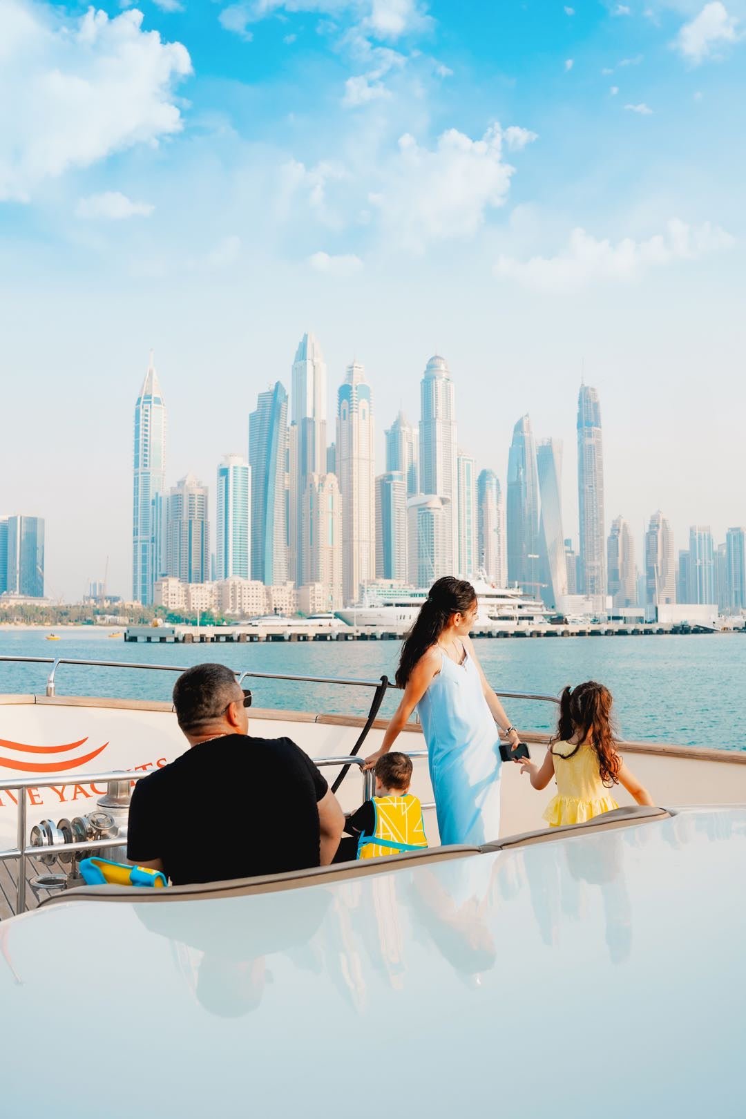 Dubaï : visite matinale en yacht de la marina avec petit-déjeuner