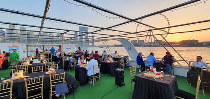 Dubai: Sunset Marina Cruise with Dinner