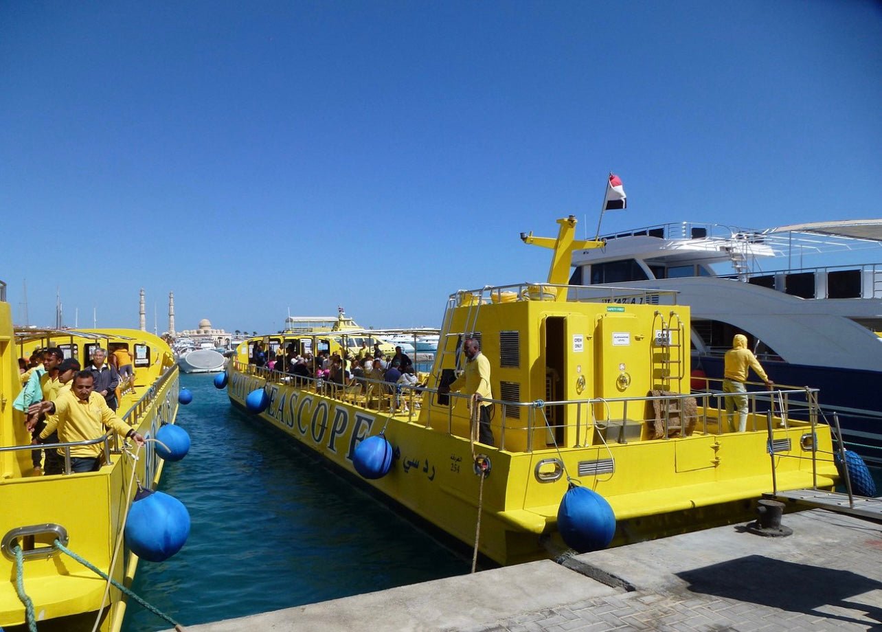 Hurghada: U-Boot-Kreuzfahrt mit dem Royal Seascope Glass Boat und Schnorcheln