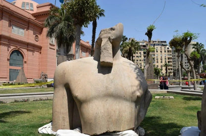 Cairo: visita guiada de dia inteiro ao Museu Egípcio, Pirâmides e Bazar