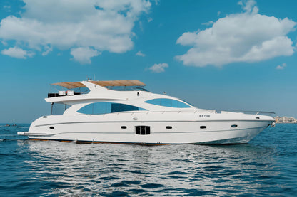 Dubai: Majesty Boat 88 ft Private Boat Trip