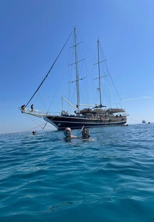 Szarm el-Szejk: Wycieczka z rurką do Ras Mohamed i na Białą Wyspę na pokładzie luksusowego jachtu