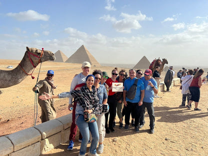 Giza in One Day: Giza Pyramids, Sphinx, Saqqara & GEM Visit