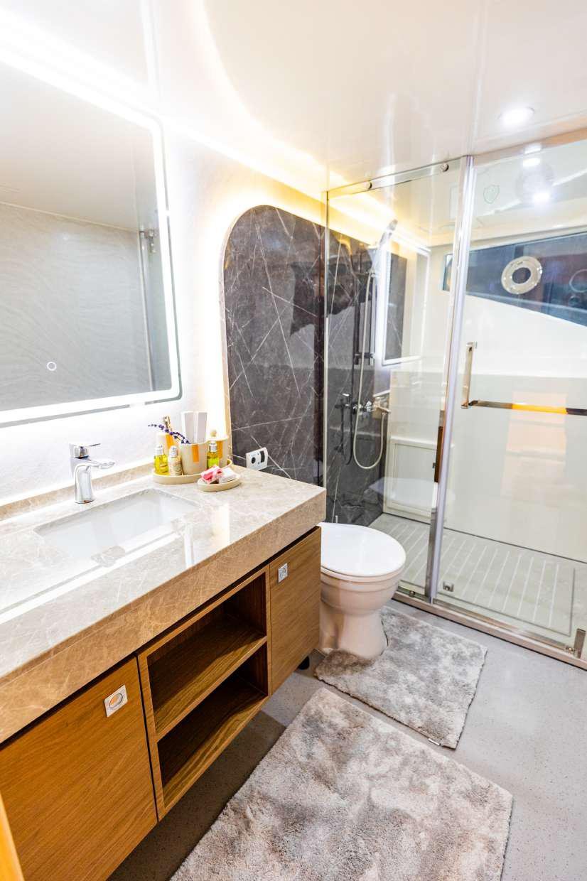 Dubai: Gala 62 ft Luksusyacht Privat Utleie