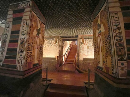 Luxor: visita privada a Nefertari, las tumbas del rey Tut, el Valle de los Reyes y el templo de Hatshepsut