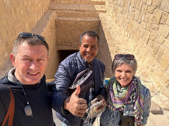 Luxor: visita privada a Nefertari, las tumbas del rey Tut, el Valle de los Reyes y el templo de Hatshepsut