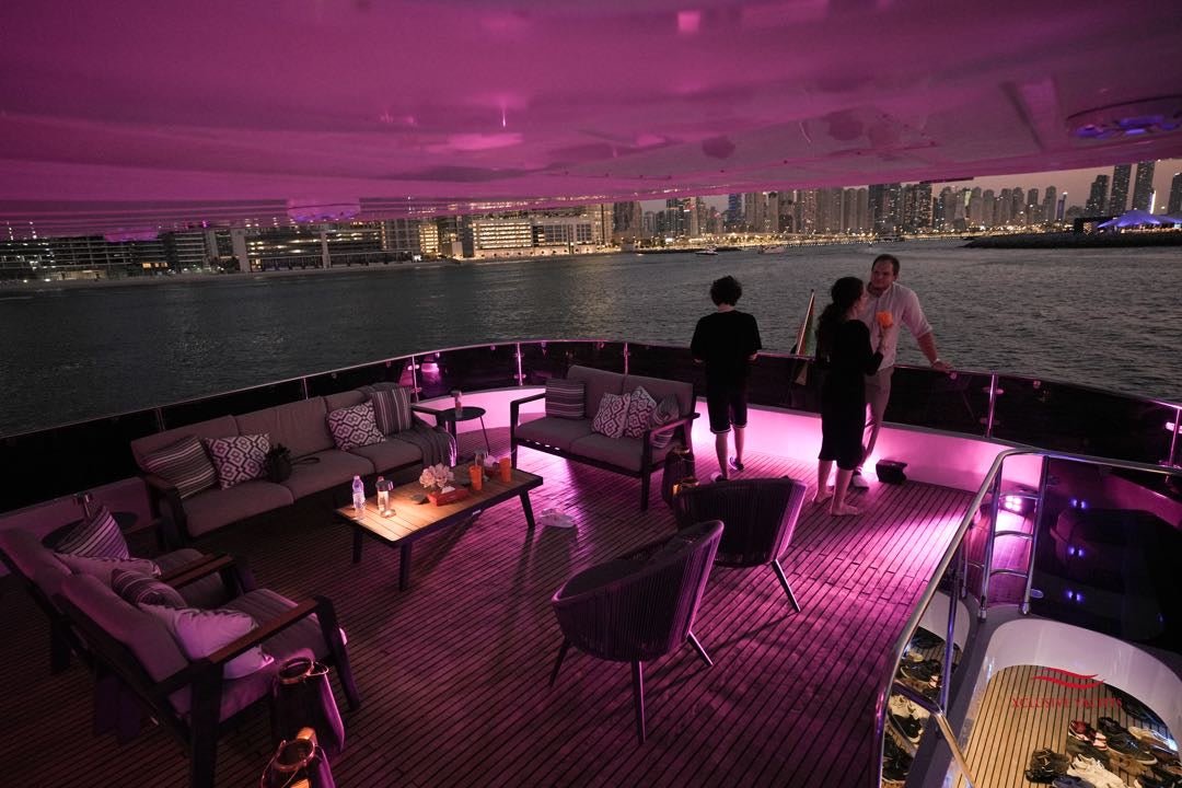 Dubai: Evening Superyacht Experience